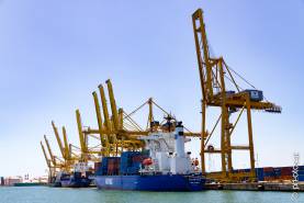 Spanien: Hafen Barcelona © Peter Hollos